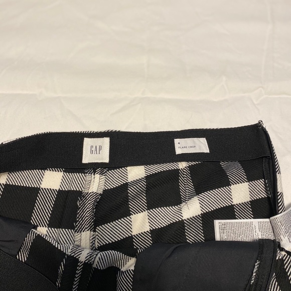 Gap flare crop pants, size 4 - Picture 4 of 4